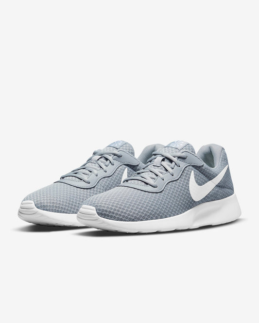 Tenis Nike Tanjun - Gris